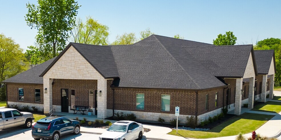 More Photos Of 6424 Colleyville Blvd, Colleyville Medical For Sale