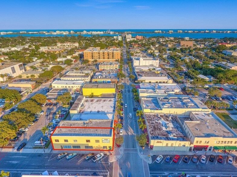 More Photos Of 728 Lake Ave, Lake Worth Storefront For Sale
