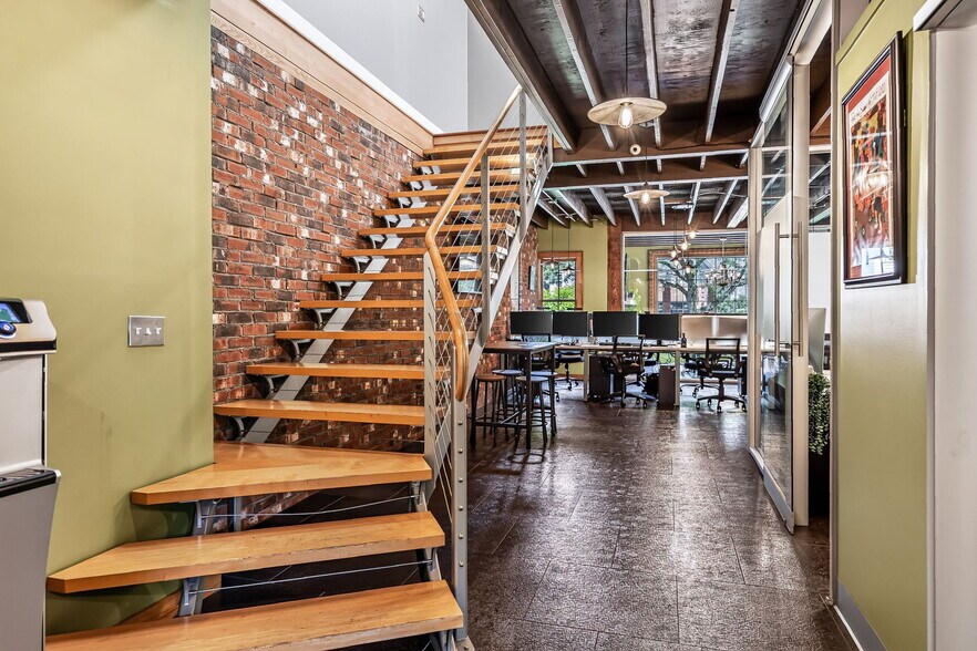 More Photos Of 383 Park Ave, Rochester Office Residential For Sale