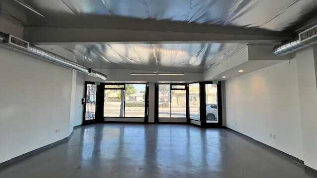 More Photos Of 3505 W Beverly Blvd, Montebello Office For Lease