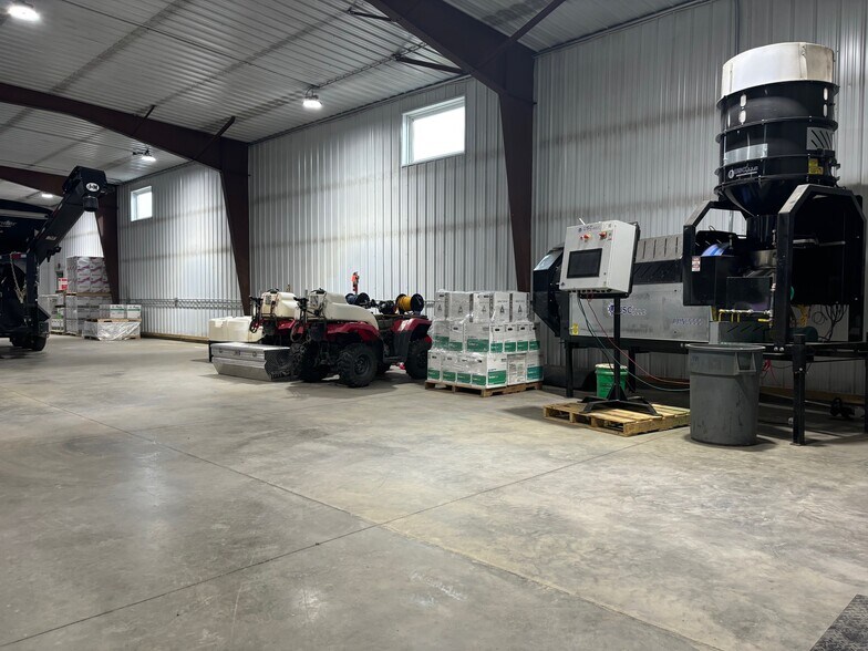 More Photos Of 6220 E Highway 2, Minot Service For Lease