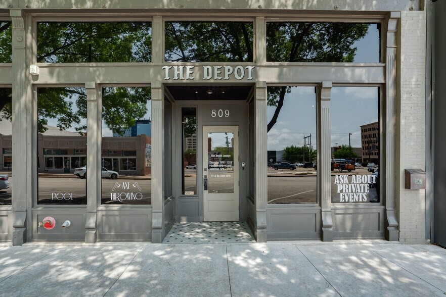 Primary Photo Of 809 Ohio Ave, Wichita Falls Bar For Sale