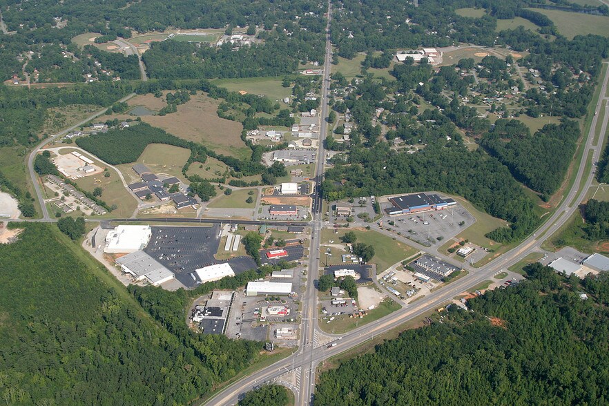 More Photos Of 136 Washington Plz, Washington Unknown For Lease