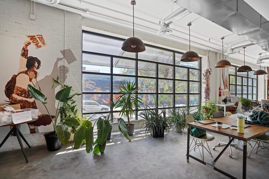 More Photos Of 449-465 Troutman St, Brooklyn Apartments For Lease