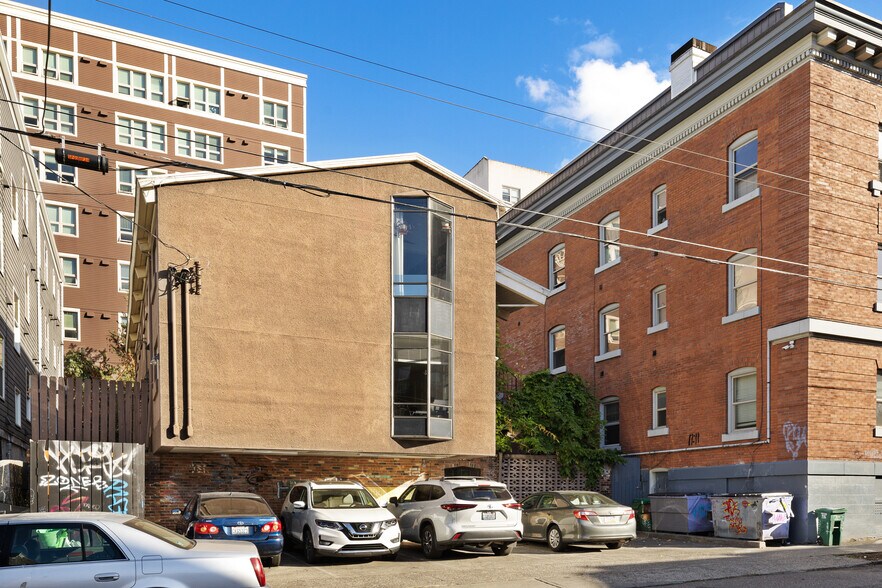 More Photos Of 1718 Summit Ave, Seattle Apartments For Sale