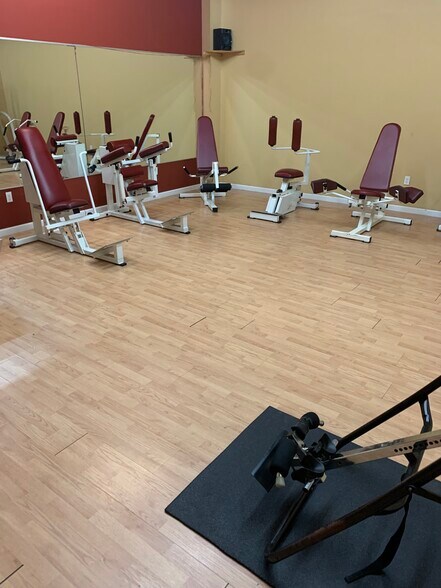 More Photos Of 118 Hollis Crump Dr., Jasper Health Club For Sale