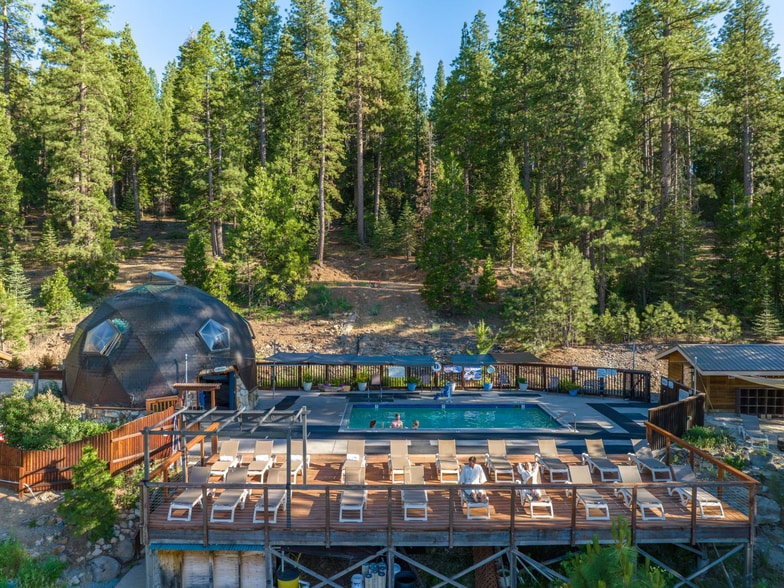 More Photos Of 521 Campbell Hot Springs Rd, Sierraville Hotel For Sale