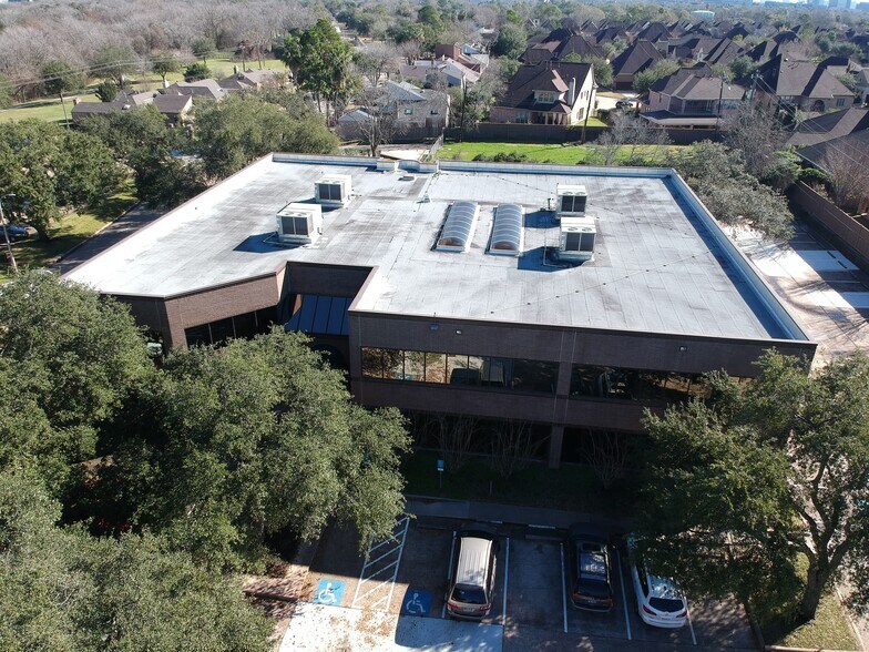 More Photos Of 14515 Briarhills Pkwy, Houston Office For Lease