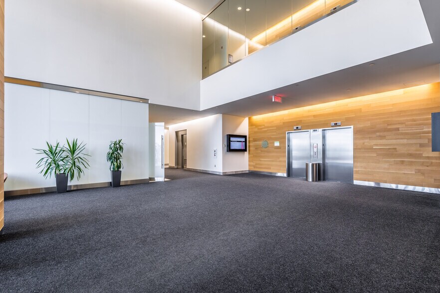 More Photos Of 2600 Boul Alfred-Nobel, Montréal Office For Lease