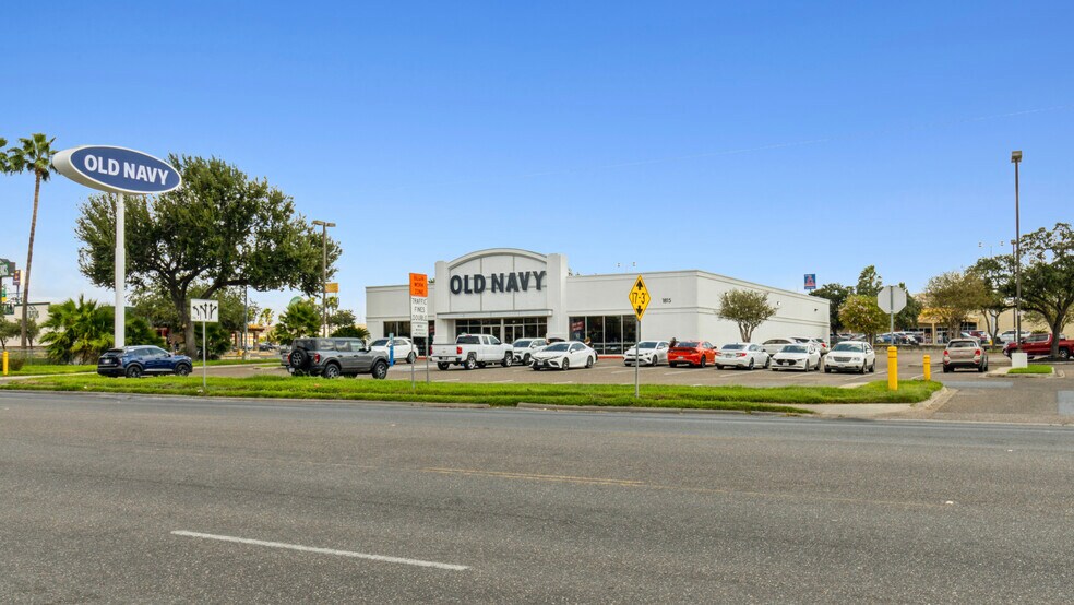 More Photos Of 1815 S 10th St, McAllen Freestanding For Sale