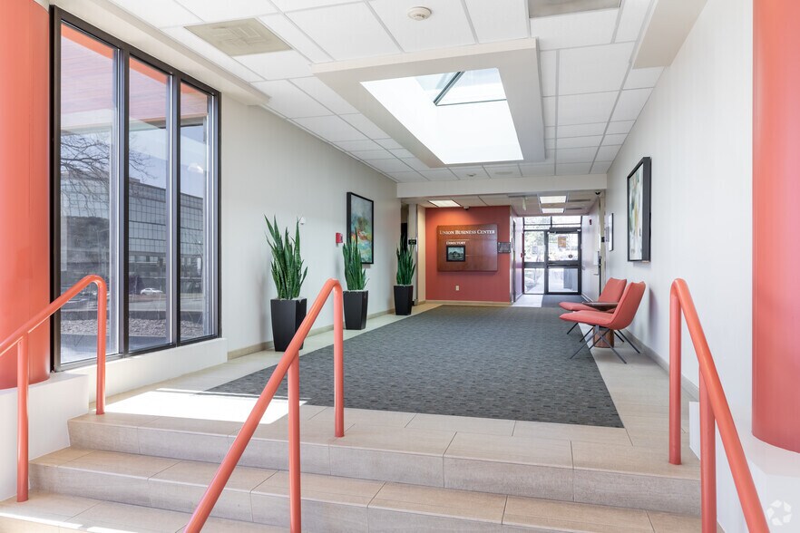 More Photos Of 445 Union Blvd, Lakewood Office For Lease