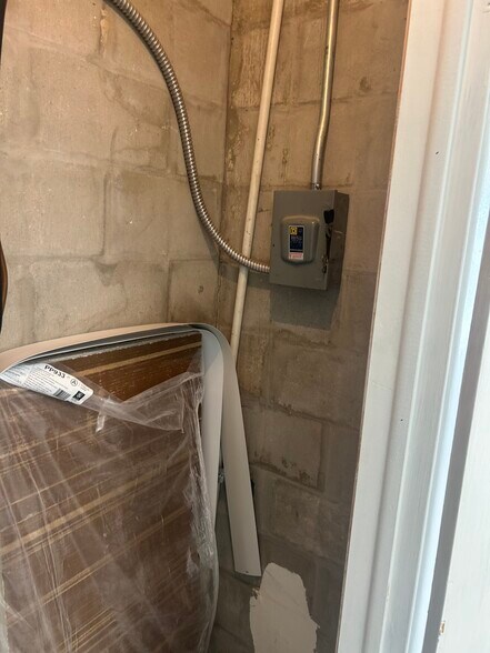 More Photos Of 3750 US Highway 27 N, Sebring General Retail For Sale