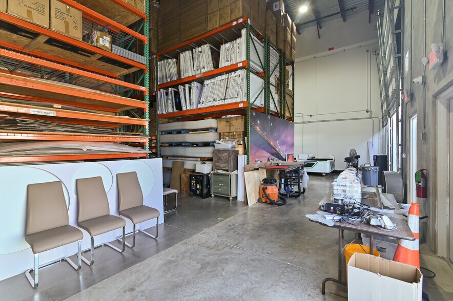 More Photos Of 2870 Clarcona Rd, Apopka Warehouse For Sale