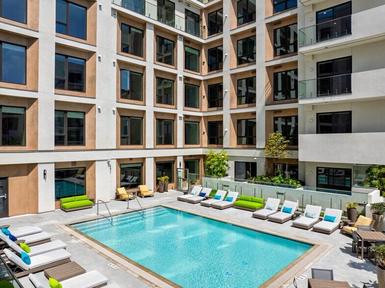 More Photos Of 10375 Washington Blvd, Culver City Apartments For Lease