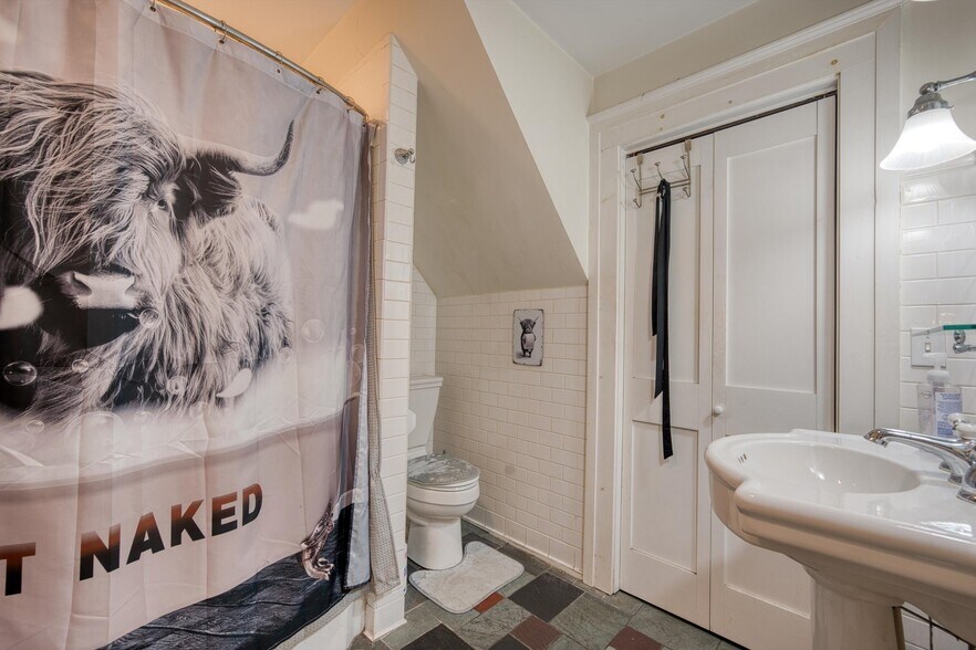 More Photos Of 1053 Wicker St, Ticonderoga Multifamily For Sale