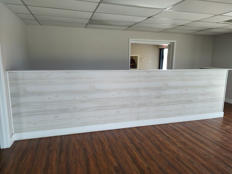 More Photos Of 1335 Shannon Rd E, Sulphur Springs Office For Lease