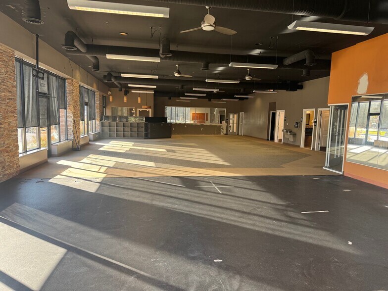 More Photos Of 23211 21 Mile Rd, Macomb Freestanding For Lease