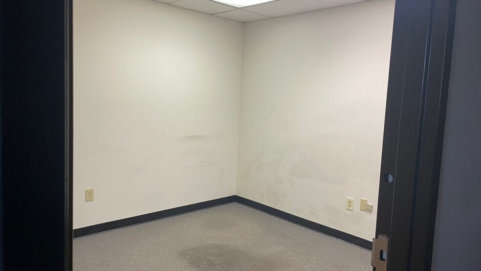 More Photos Of 2670 N Berkeley Lake Rd, Duluth Unknown For Lease