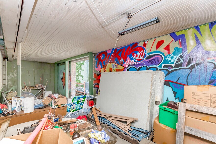 More Photos Of 1952 North St, Baton Rouge Storefront For Lease