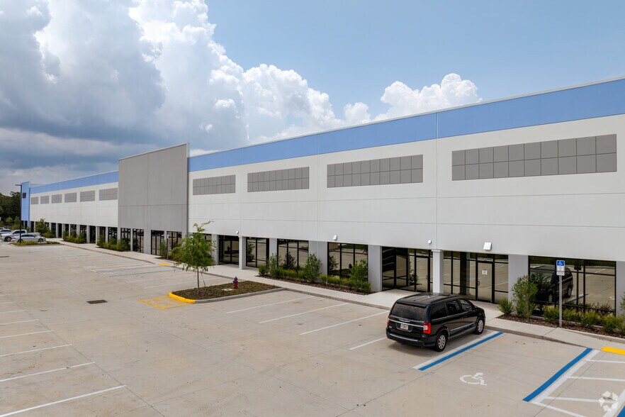 More Photos Of 2870 Clarcona Rd, Apopka Warehouse For Sale