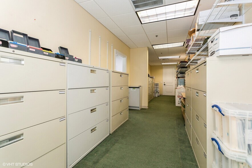 More Photos Of 2520 Tamiami Trl N, Nokomis Office For Sale
