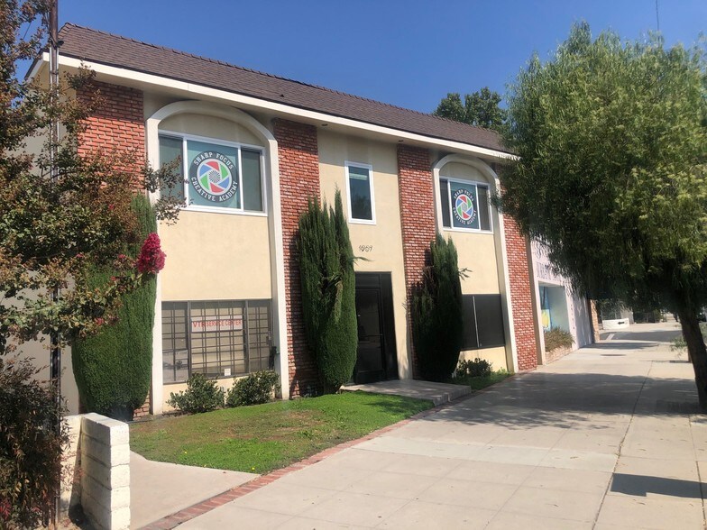 More Photos Of 1907 W Burbank Blvd, Burbank Office For Lease