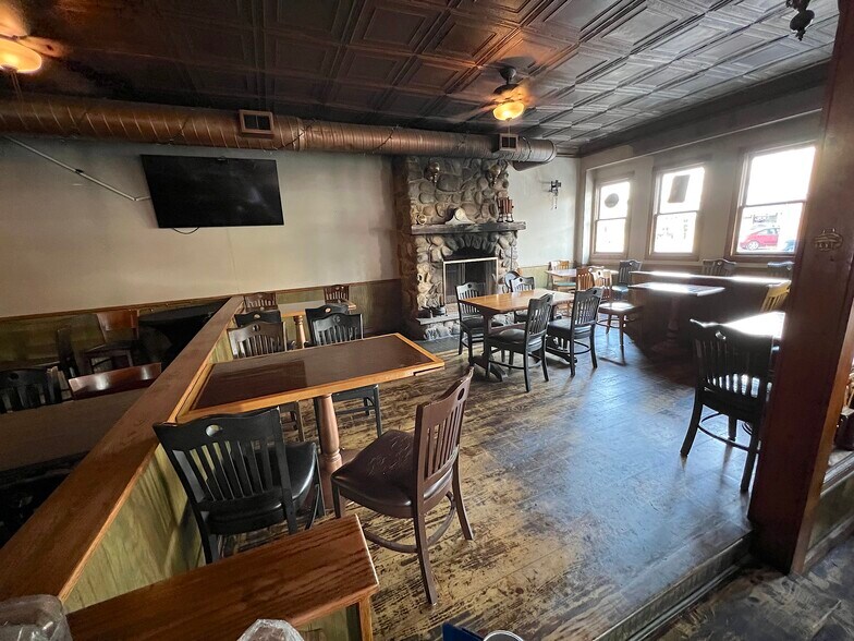 More Photos Of 5901 W Lawrence Ave, Chicago Freestanding For Sale