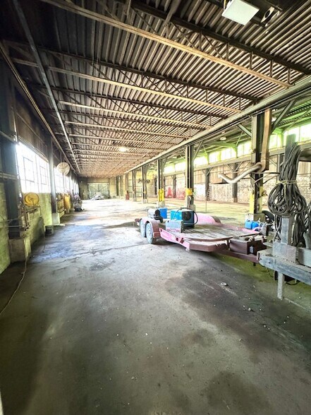 More Photos Of 295 Meadow Ave, Washington Warehouse For Sale