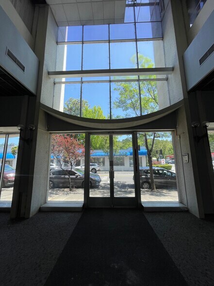 More Photos Of 305 San Anselmo Ave, San Anselmo Storefront Retail Office For Lease