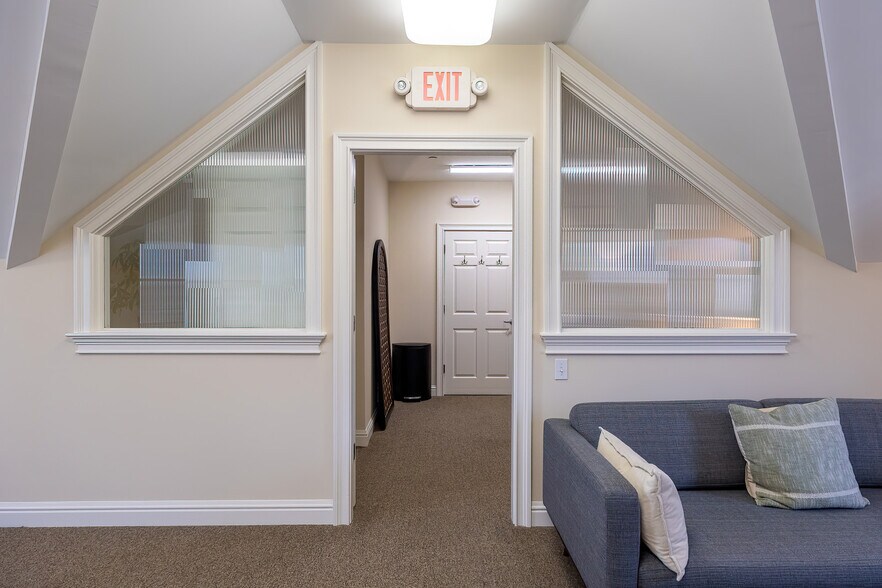 More Photos Of 27 Catoonah St, Ridgefield General Retail For Sale