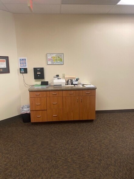More Photos Of 1696 Greenview Dr SW, Rochester Office For Lease