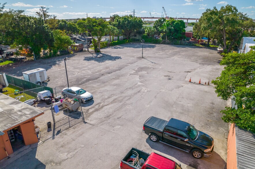 More Photos Of 2296 W State Road 84, Fort Lauderdale Land For Lease