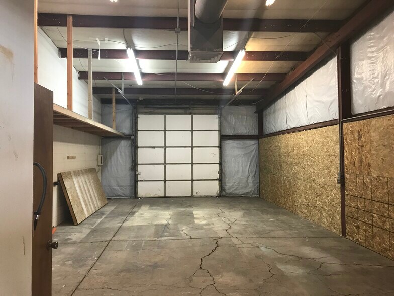 More Photos Of 201 S 15th St, Grand Junction Flex For Lease