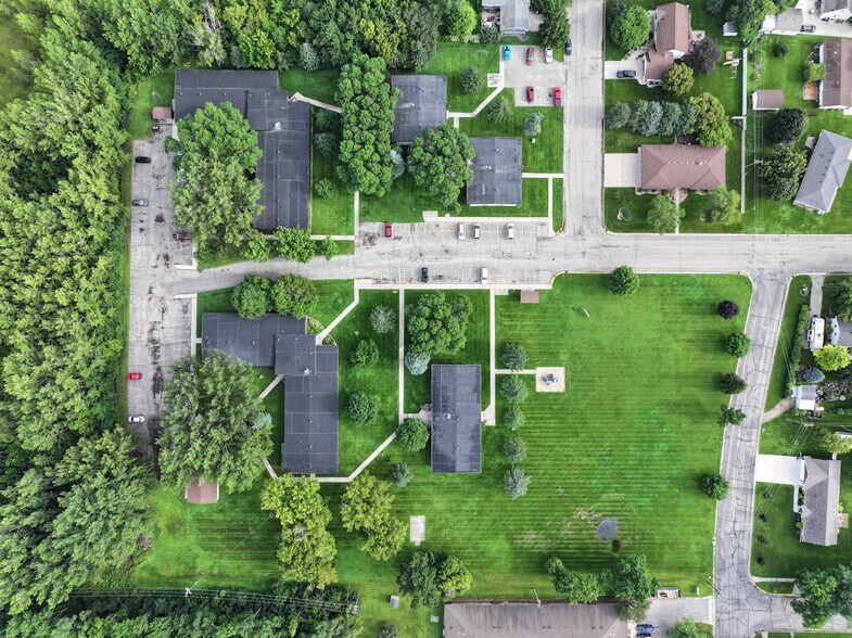 More Photos Of 105 Sunnyslope Rd, Morris Apartments For Sale