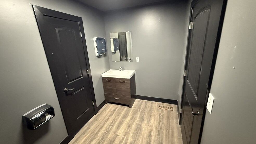 More Photos Of 2601 S Constitution Blvd, Salt Lake City Manufacturing For Lease