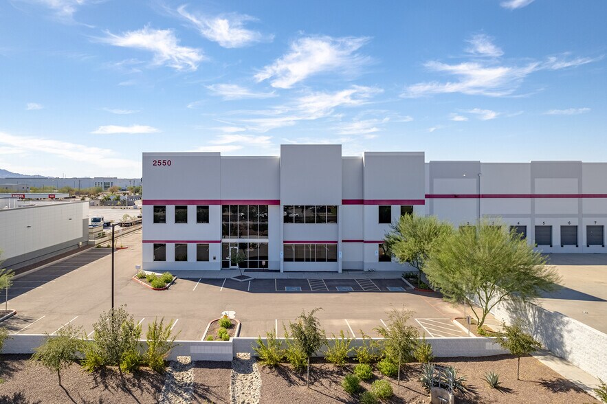 More Photos Of 2550 S 51st Ave, Phoenix Warehouse For Lease