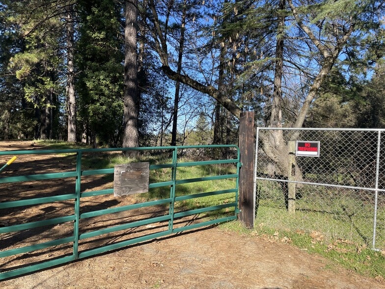 More Photos Of 2100 Ferndale Ct, Placerville Land For Sale