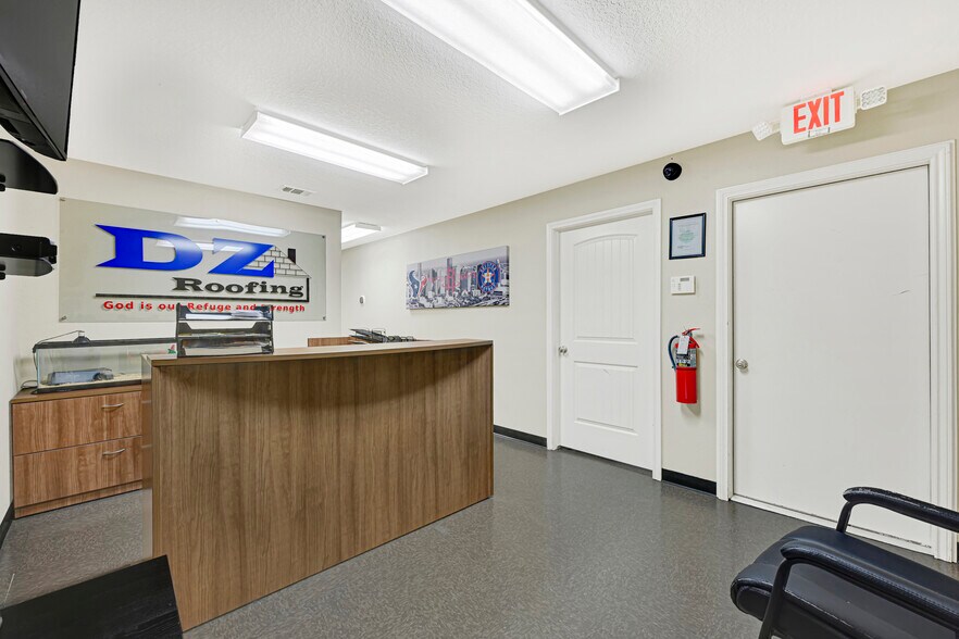 More Photos Of 1106 Witter St, Pasadena Industrial For Sale