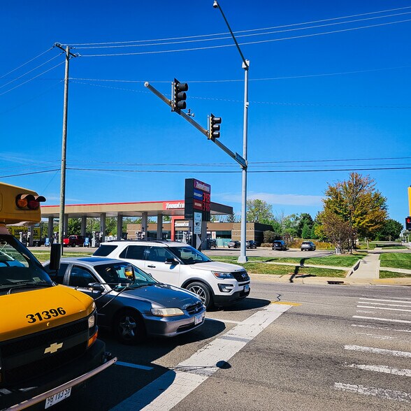 More Photos Of 131 E Rollins Rd, Round Lake Beach Freestanding For Sale