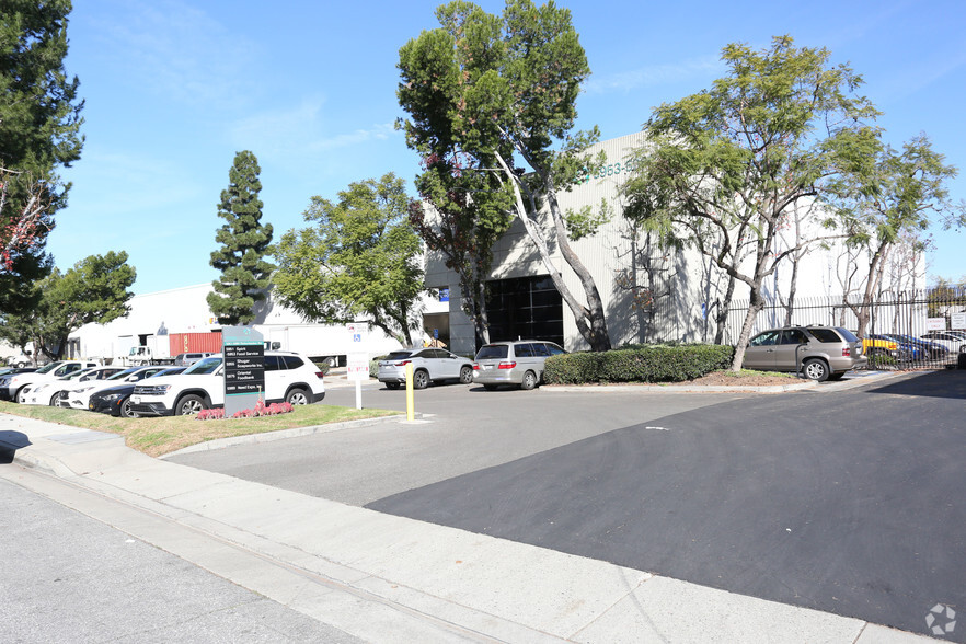 Primary Photo Of 5951-5989 Rickenbacker Rd, Commerce Warehouse For Lease