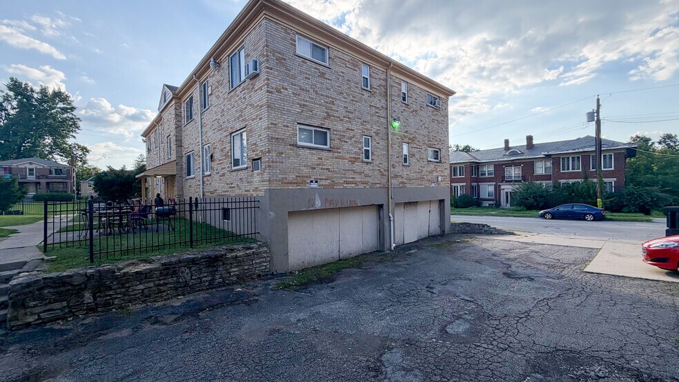 More Photos Of 2894-2898 Harrison Ave, Cincinnati Apartments For Sale
