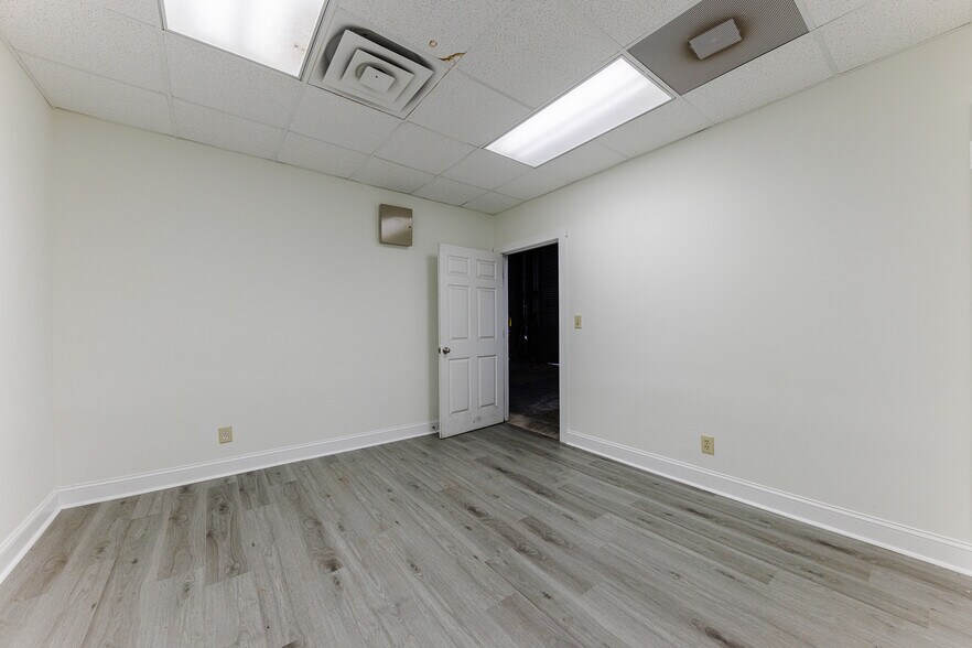 More Photos Of 1375 Access Rd, Covington Freestanding For Sale