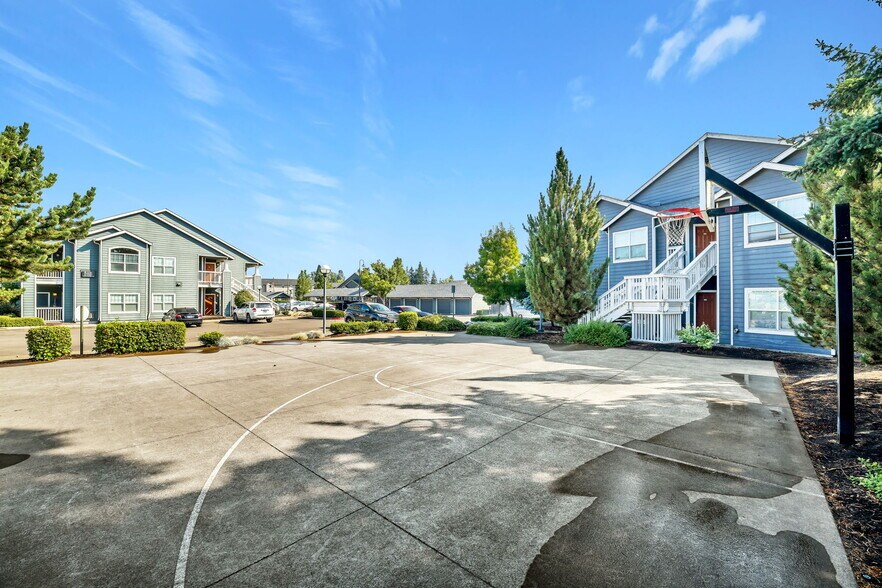 More Photos Of 2211 McKinney Ln, Lebanon Apartments For Sale