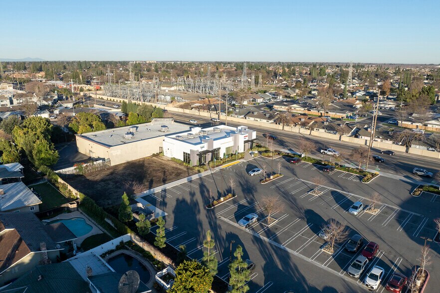 More Photos Of 1532 Standiford, Modesto Office For Lease