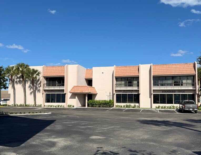 More Photos Of 1860 Forest Hill Blvd, West Palm Beach Unknown For Lease