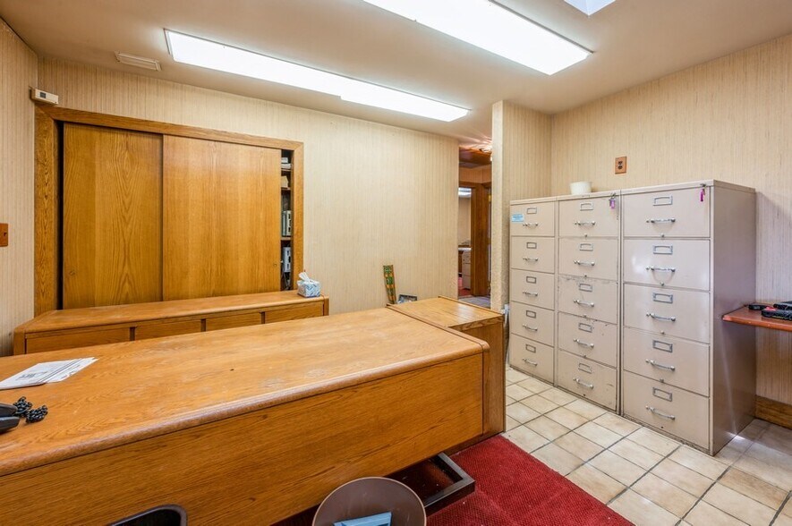 More Photos Of 153 Stevens Ave, Mount Vernon Office For Sale