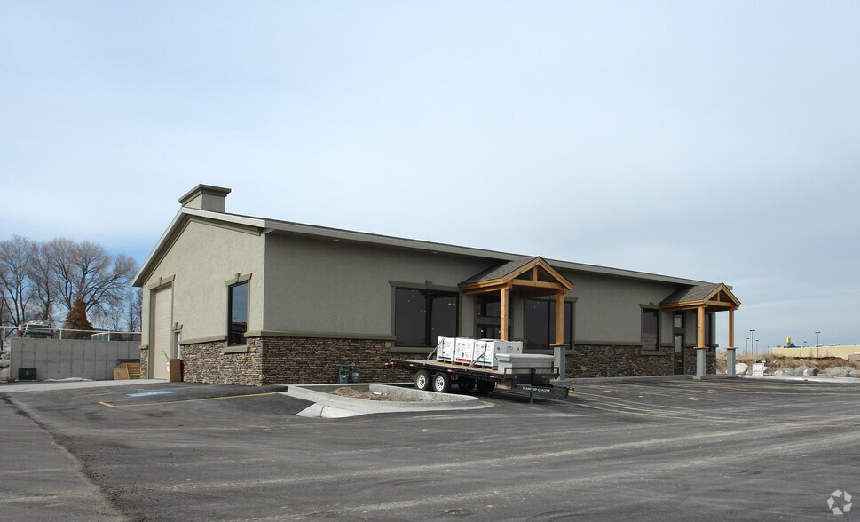 Primary Photo Of 750 W Quinn Rd, Pocatello Medical For Sale