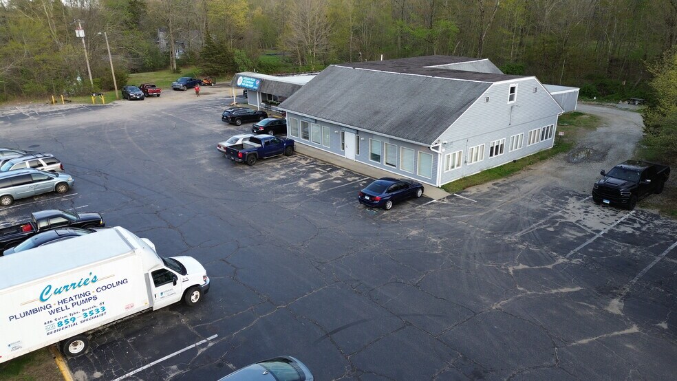 Primary Photo Of 426 Salem Tpke, Bozrah Storefront Retail Office For Lease