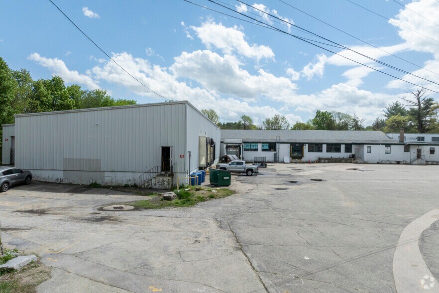 Primary Photo Of 1 Hampshire Dr, Milford Manufacturing For Lease