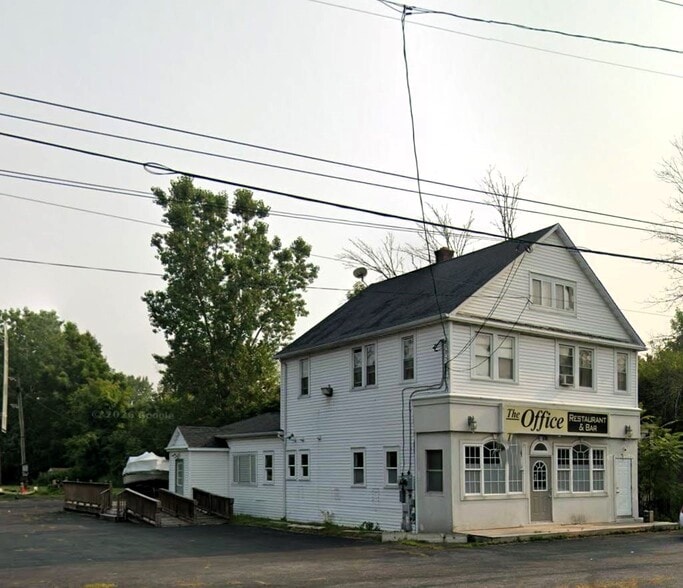 More Photos Of 2319 Niagara Falls Blvd, Wheatfield Township Restaurant For Sale